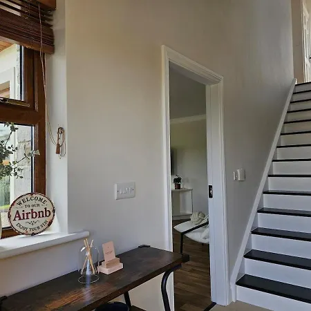 Prázdninový dům Fiain Retreat, Luxury, Fire Place, Sun