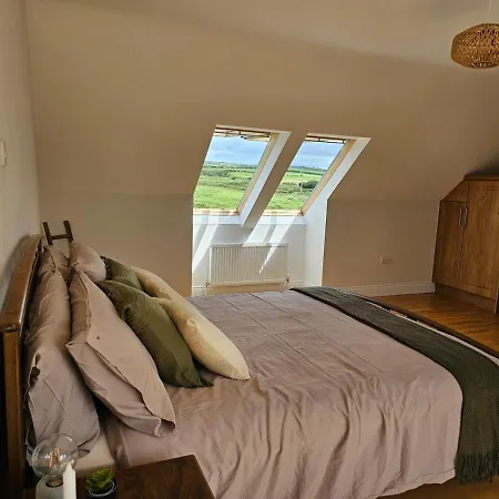 Fiain Retreat, Luxury, Fire Place, Sun Дом отдыха Милтаун-Малбей