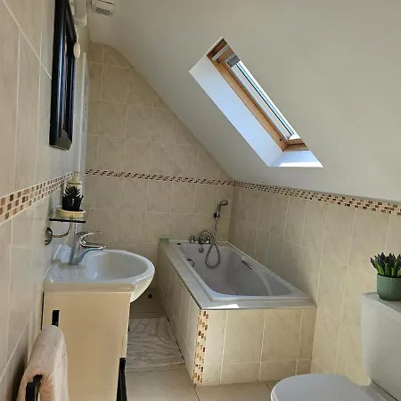 Fiain Retreat, Luxury, Fire Place, Sun Ferienhaus