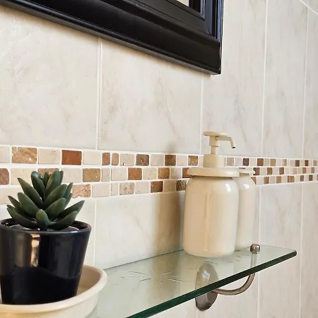 Prázdninový dům Fiain Retreat, Luxury, Fire Place, Sun *