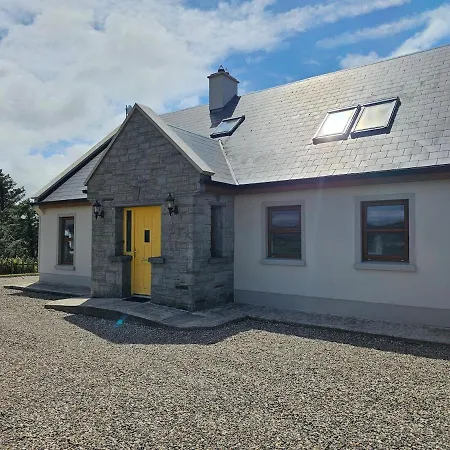 Nyaraló Fiain Retreat, Luxury, Fire Place, Sun