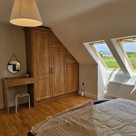 Fiain Retreat, Luxury, Fire Place, Sun Дом отдыха