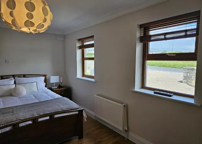 Fiain Retreat, Luxury, Fire Place, Sun 米尔敦马尔贝