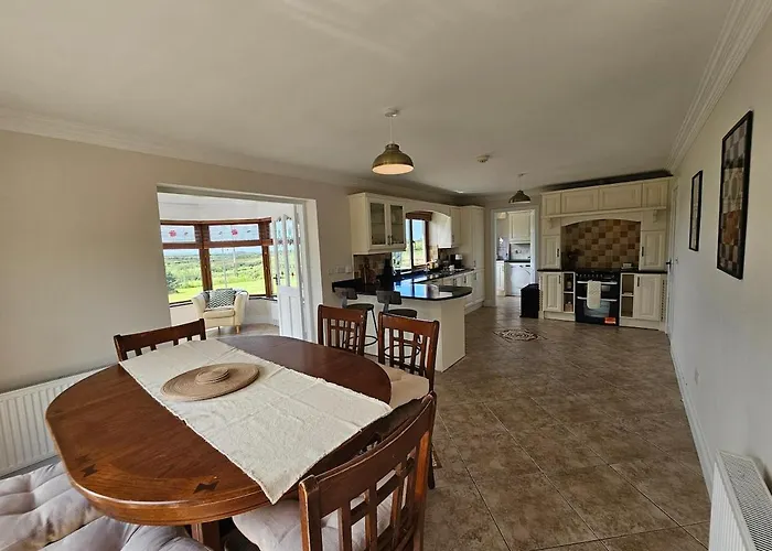 Fiain Retreat, Luxury, Fire Place, Sun *