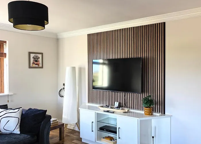 Fiain Retreat, Luxury, Fire Place, Sun * 米尔敦马尔贝